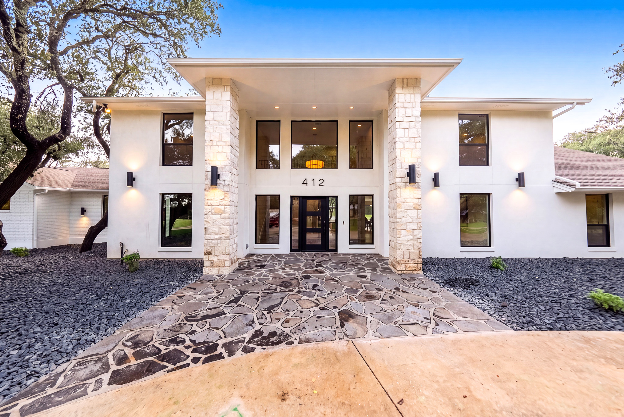 412 Cliffside Drive in Shavano Park