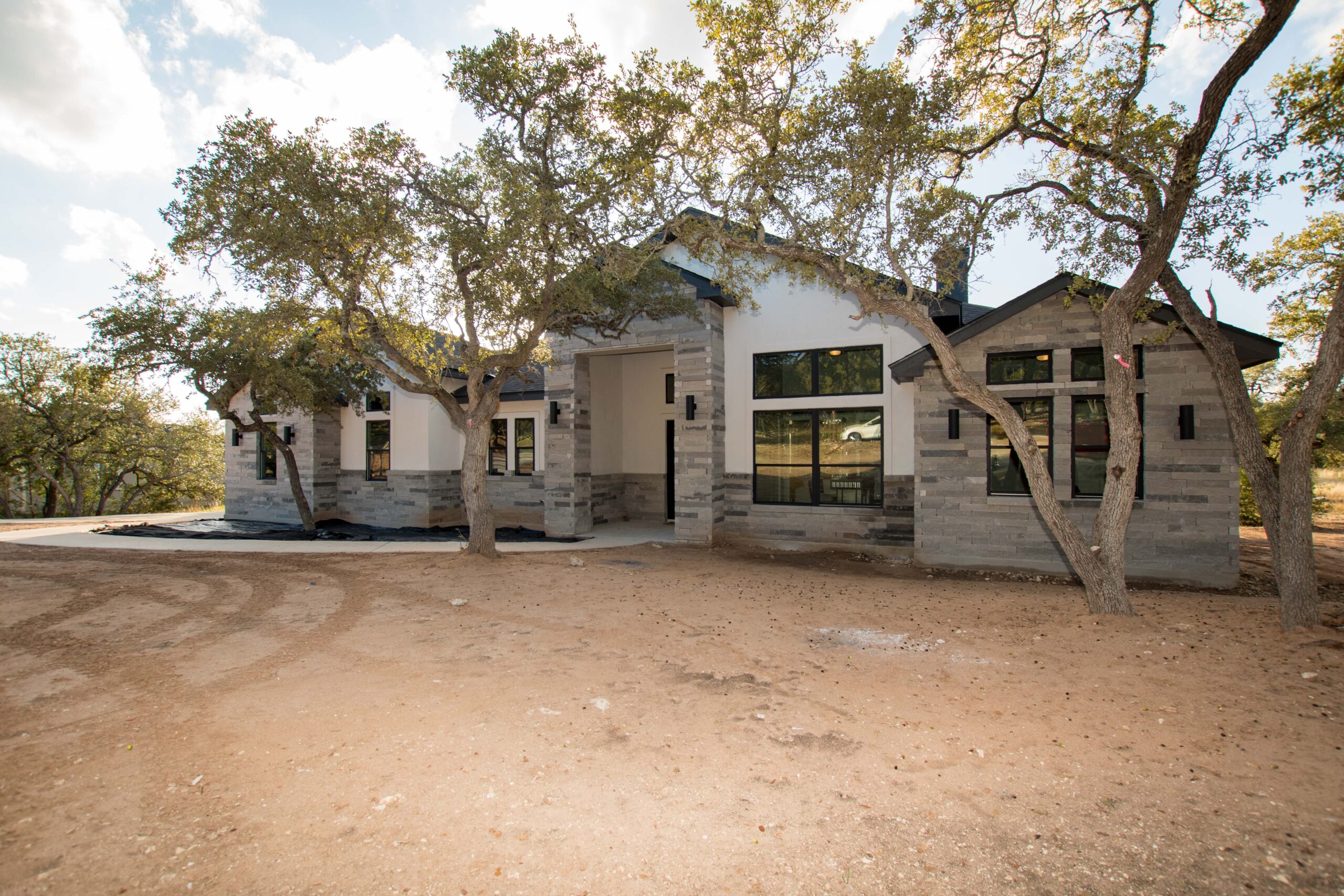 EDIT: Accurate description of this Shaw Co custom home