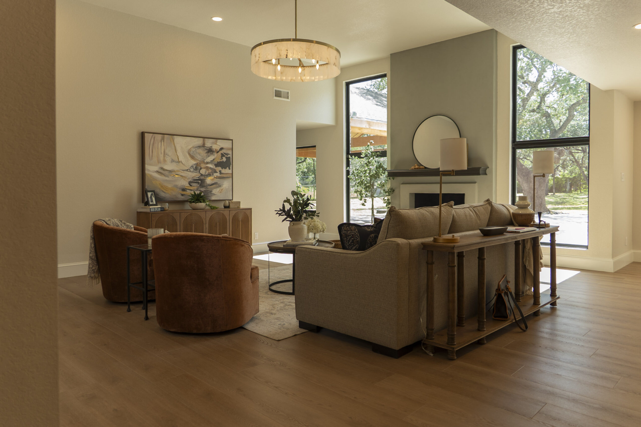 Living space at 412 Cliffside Drive